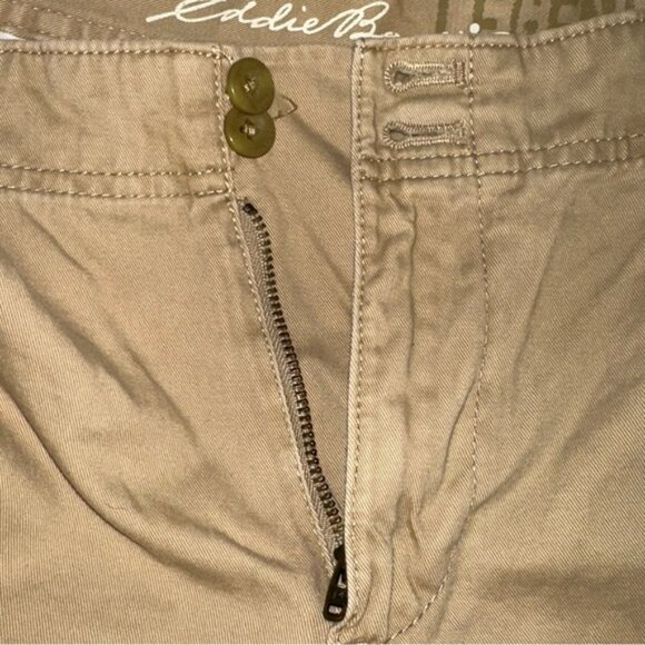 Women's 12 Tan Mid-rise Legandary Wash "Blakely" Bermuda Shorts - Eddie Bauer - Picture 4 of 5